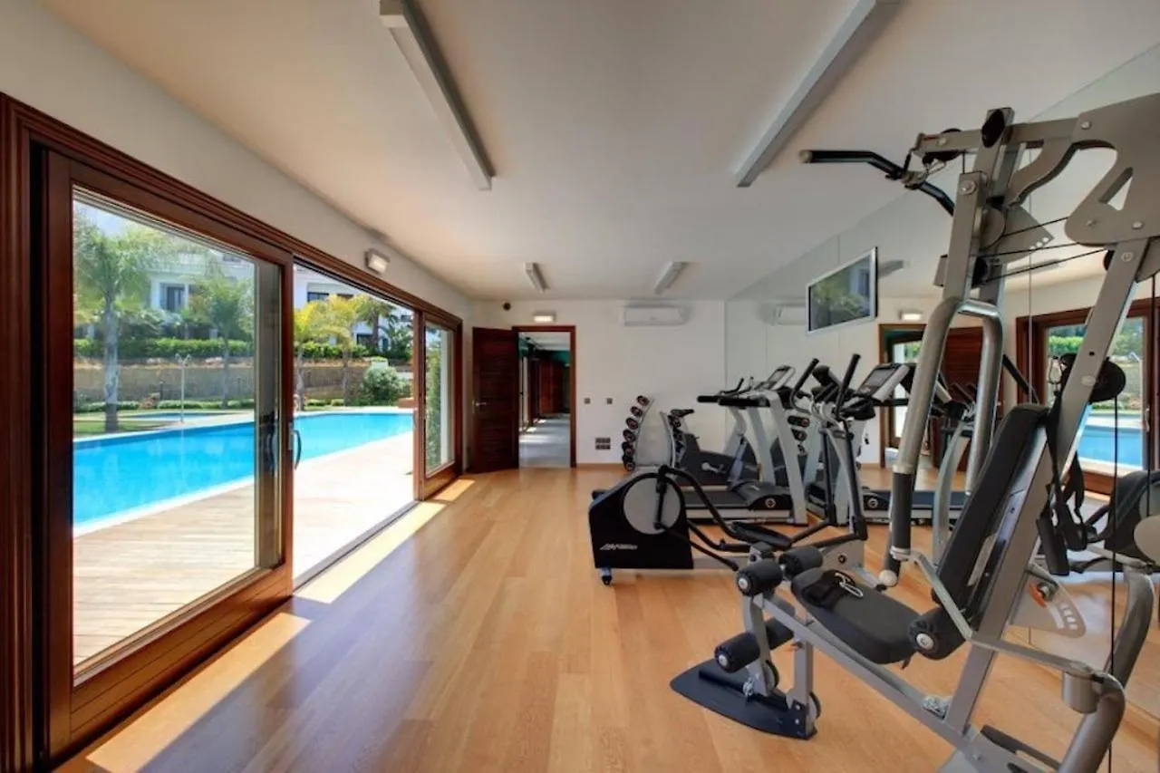 Doncella Beach , Zeus Apartamento Con Increibles Vistas Al Mar 에스테포나 아파트