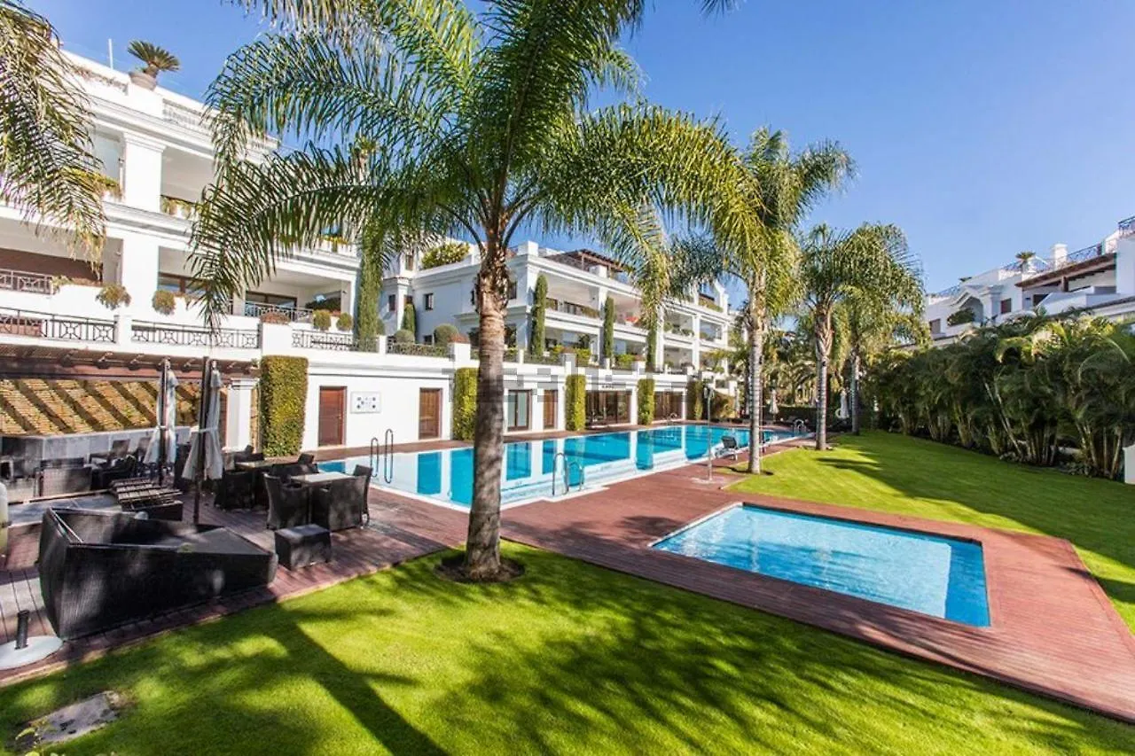 Apartment Doncella Beach , Zeus Apartamento Con Increibles Vistas Al Mar Estepona Spain